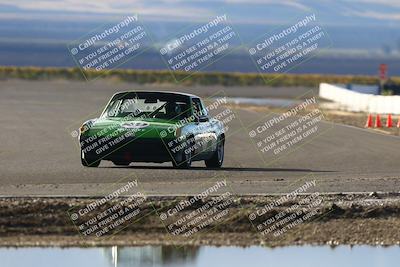 media/Nov-16-2025-CalClub SCCA (Sun) [[2975c16dfc]]/Group 6/Turn 1/